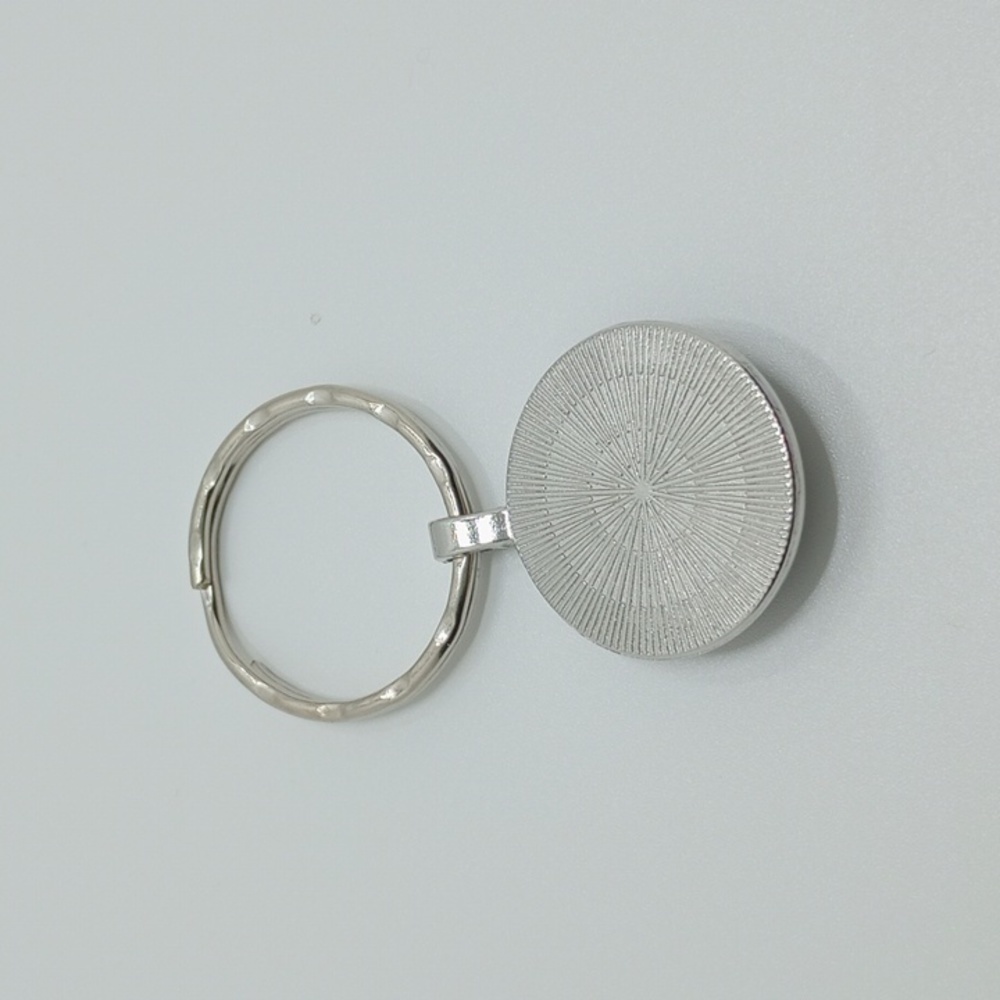 Round Cross Scripture keychain - Picture 3 of 4